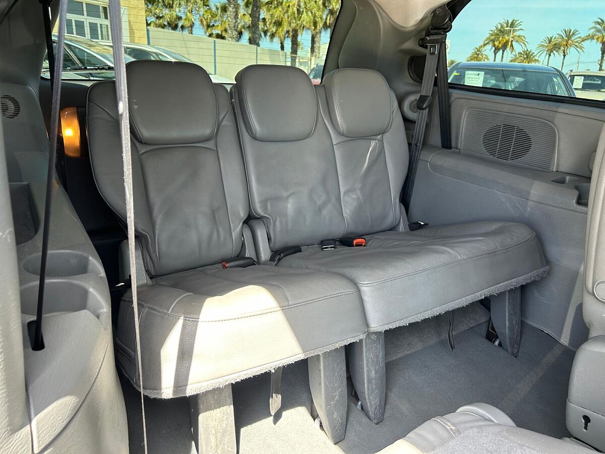 CHRYSLER GRAND VOYAGER LX 2.8 CRDI AUTO SPANISH LHD IN SPAIN 106K 7 SEATS 2006